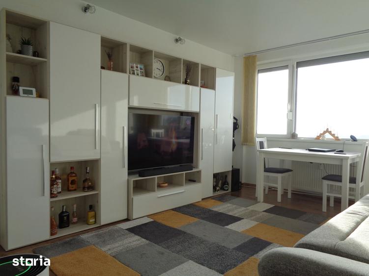 Apartament cu 2 camere decomandat în Romanilor