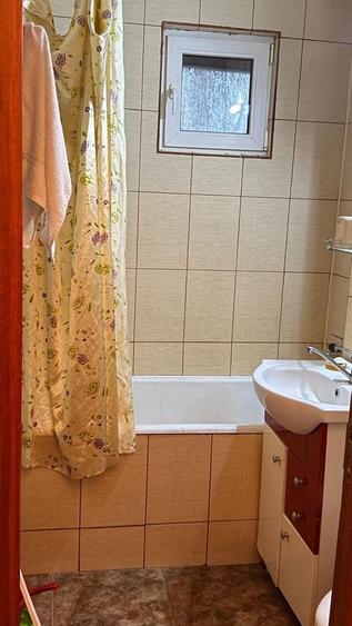 Apartament cu 3 camere decomandat în Dristor