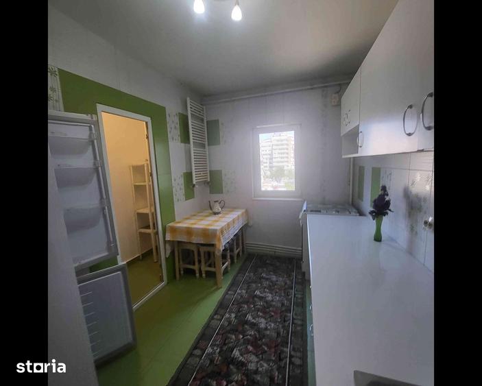 Apartament cu 2 camere decomandat în Energiei