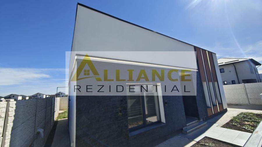 Casă individuală cu 4 camere cu Canalizare în Berceni