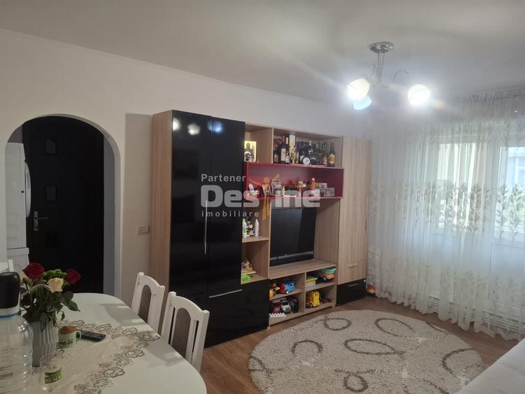 Apartament TĂTĂRAȘI SUD, 3 camere, Semidecomandat, an 1978, 50 mp utili, etaj 3 - 1
