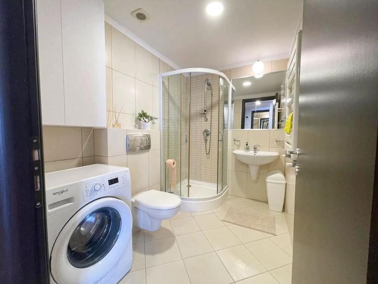Apartament cu 3 camere decomandat, mobilat în Herăstrău