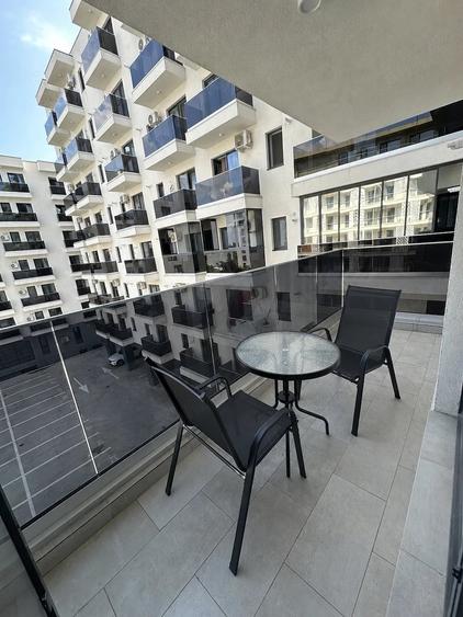 Apartament cu 2 camere decomandat în City Park Mall