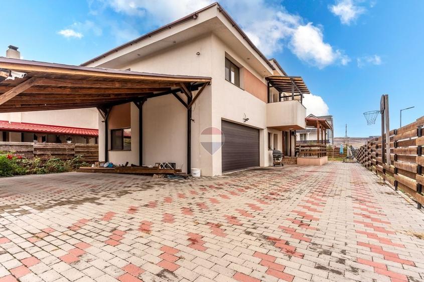 Casă individuală cu 5 camere cu Teren 600 Mp în Gilău