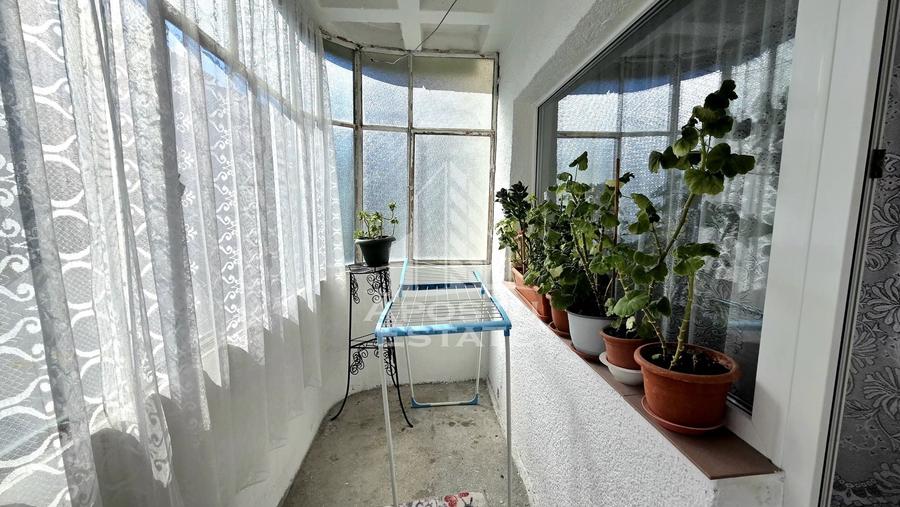 Apartament cu 3 camere decomandat, mobilat în Bucovina