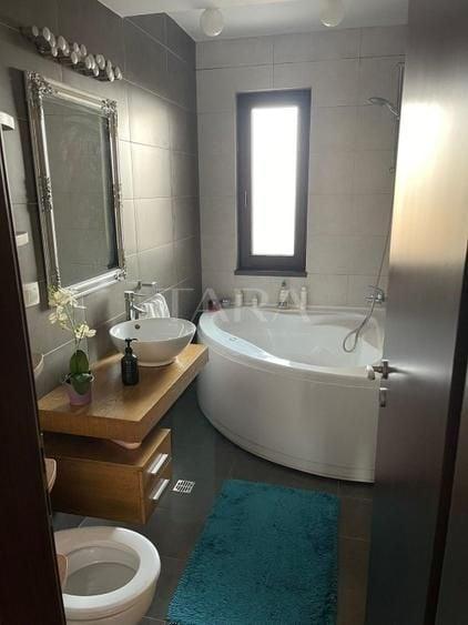 Apartament cu 2 camere decomandat, mobilat în Borhanci