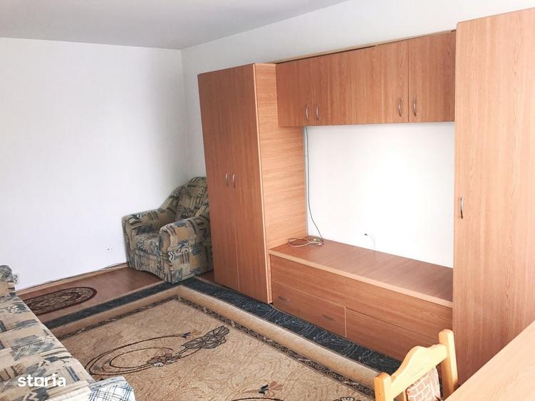 Garsonieră decomandată în Nord