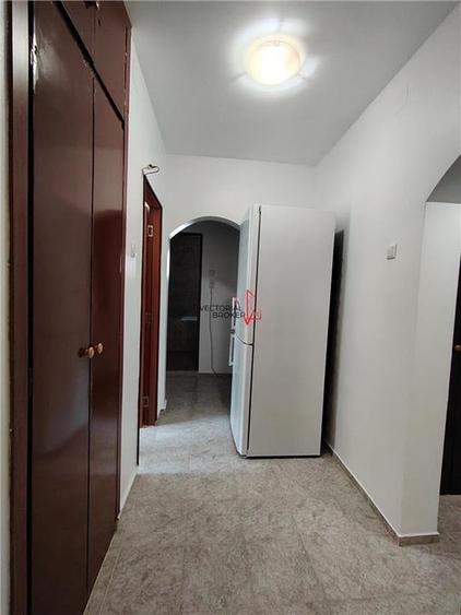 Apartament cu 2 camere decomandat, mobilat în Basarabia