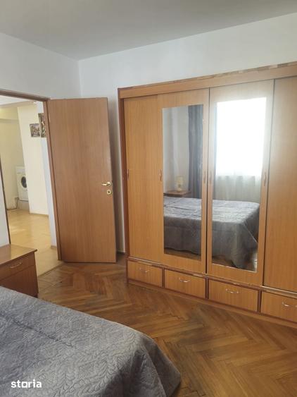 Apartament cu 2 camere semidecomandat în Centrul Civic