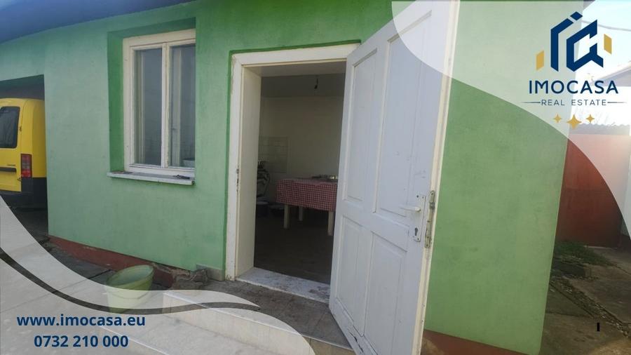 Casă individuală cu 6 camere cu Canalizare în Nord-Est