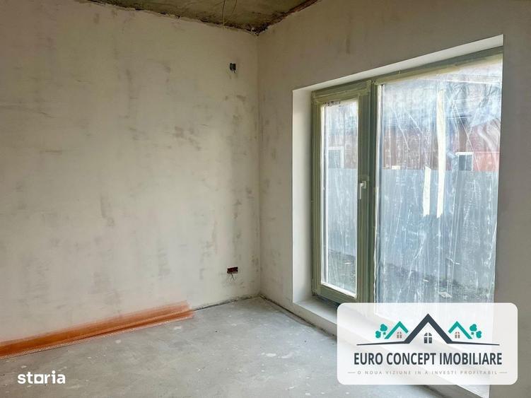 Casă cu 4 camere cu Teren 335 Mp în Central