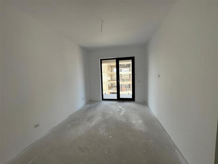 Apartament cu 3 camere decomandat în Nord