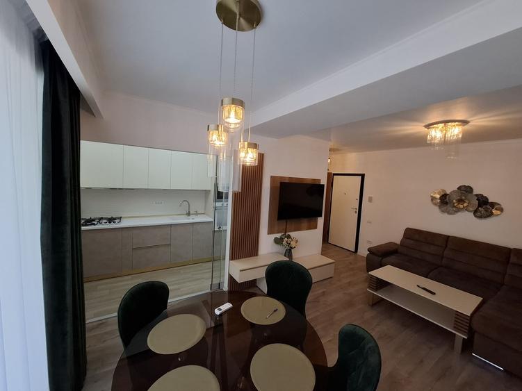 Apartament cu 2 camere decomandat, mobilat în Palazu Mare