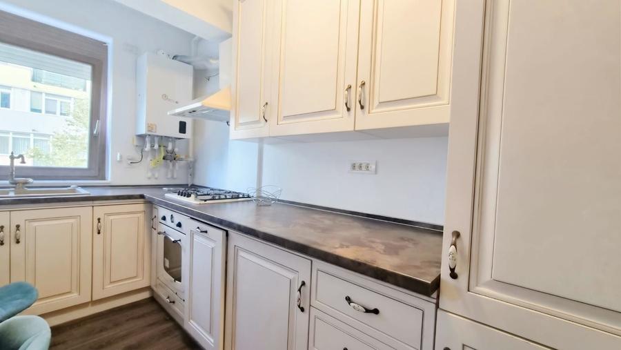 Apartament cu 2 camere, mobilat în Tomis Plus