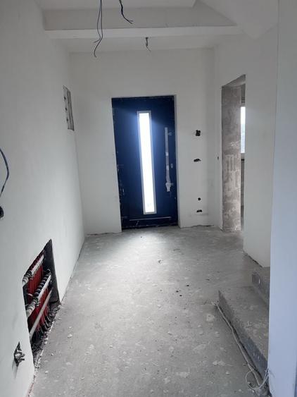 Casă cu 4 camere cu Teren 600 Mp în Central