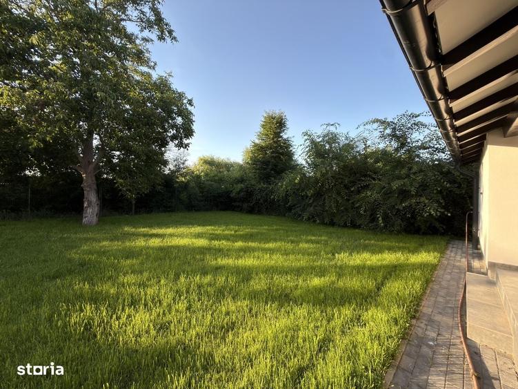Casă cu 4 camere în Sânmihaiu Român
