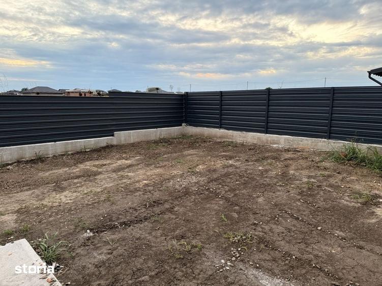 Casă cu 4 camere cu Teren 600 Mp în Holboca