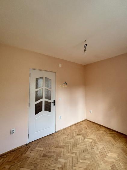 Apartament cu 3 camere semidecomandat în Gheorgheni