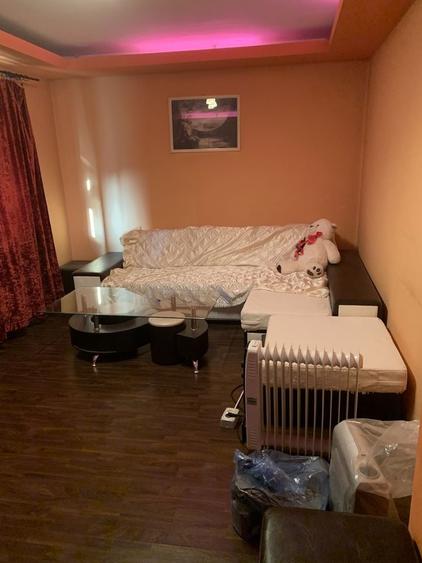 Casă cu 2 camere decomandat în Drăgășani