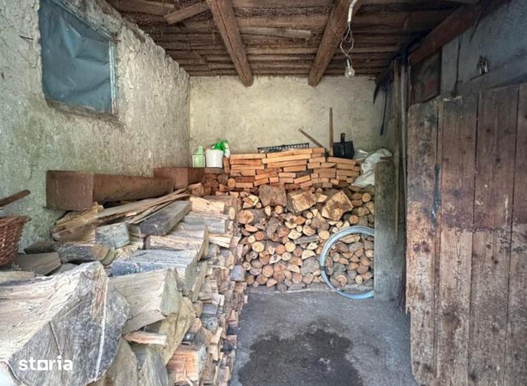 Casă cu 5 camere cu Teren 2380 Mp în Bârsănești