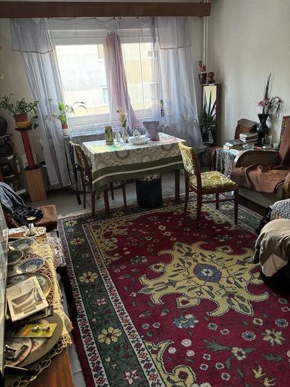 Apartament cu 3 camere decomandat în Rogerius