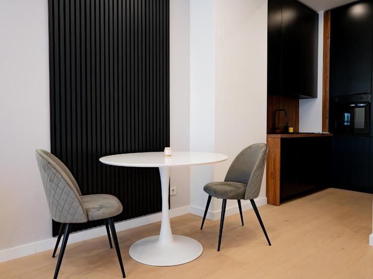 Apartament cu 2 camere decomandat în Aviației
