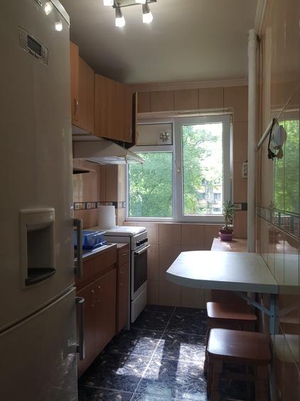 Apartament cu 2 camere semidecomandat în P-ța Reșița