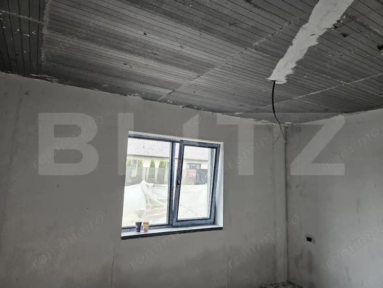 Casă cu 3 camere cu Teren 470 Mp în Ciurbești