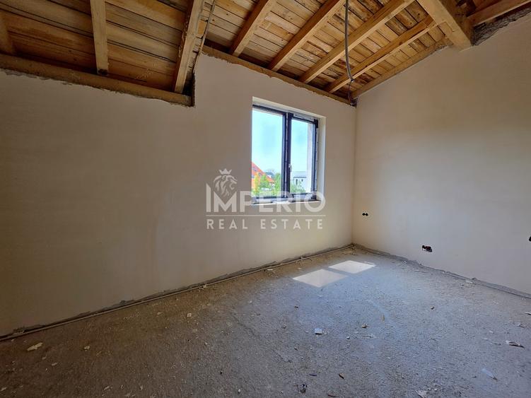 Casă individuală cu 6 camere cu Garaj în Sălicea