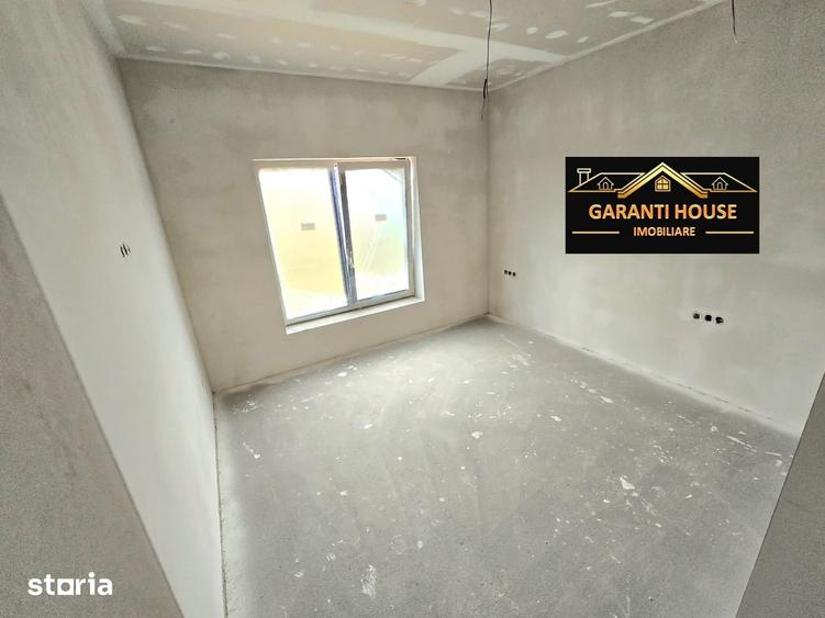 Casă cu 4 camere cu Teren 690 Mp în Central