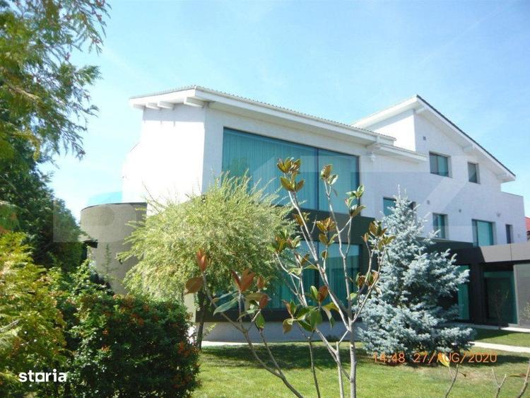 Casă cu 4 camere în Lunei