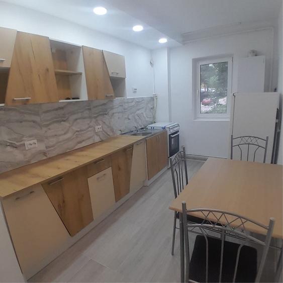 Apartament cu 2 camere semidecomandat în Micro 9