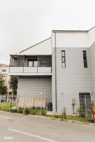 Spațiu comercial, de 561 mp, în Hipodrom
