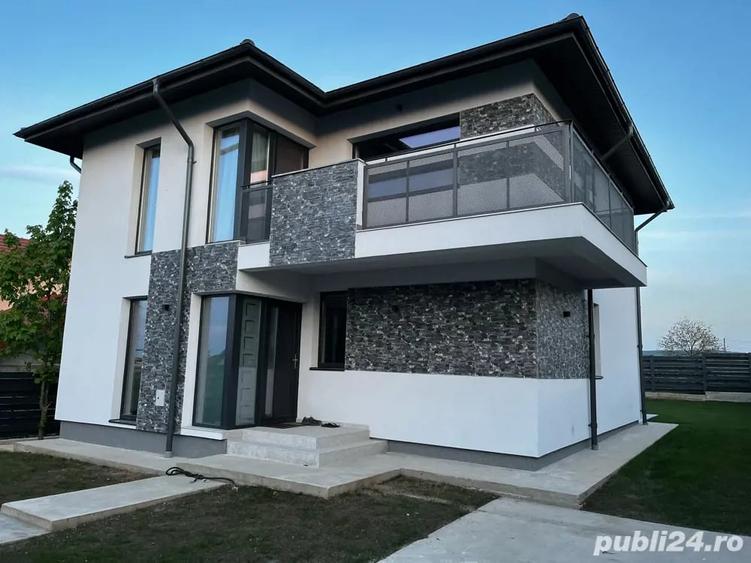 Casă cu 4 camere cu Teren 404 Mp în Hlincea