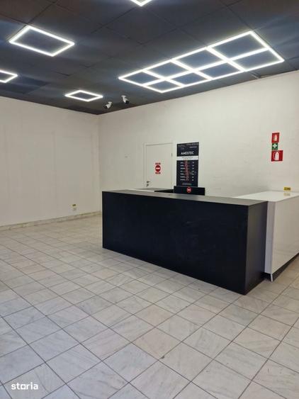 Spațiu comercial, de 200 mp, în Ștefan cel Mare