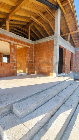Casă cu 3 camere în Sântandrei