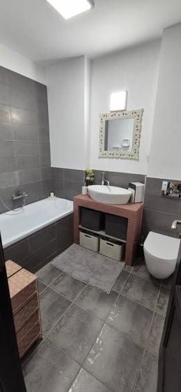 Casă individuală cu 3 camere cu Teren 177 Mp în Tomis Mall