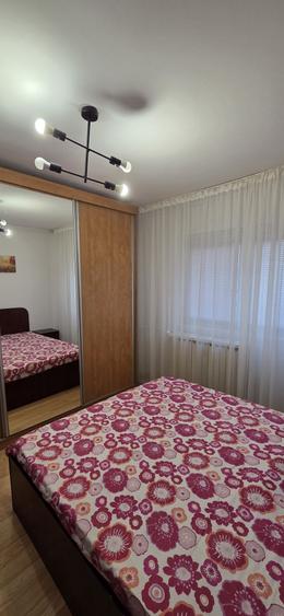 Apartament cu 2 camere decomandat în Tei