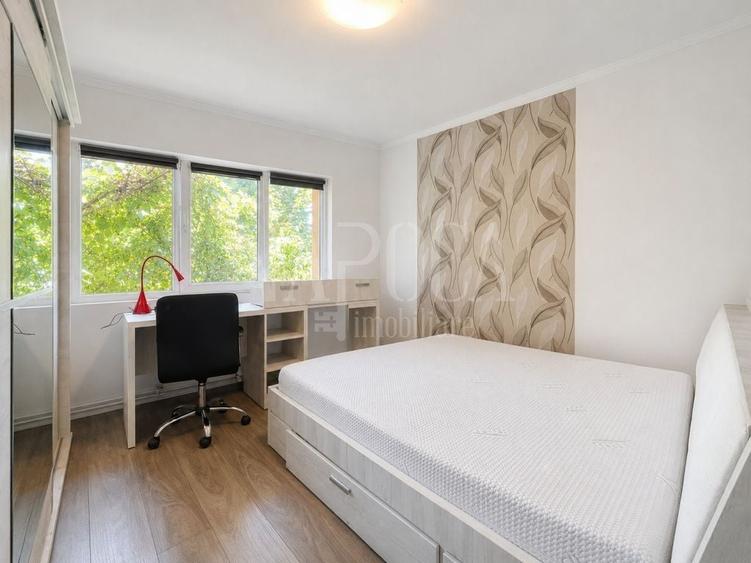 Apartament cu 3 camere decomandat în Zorilor