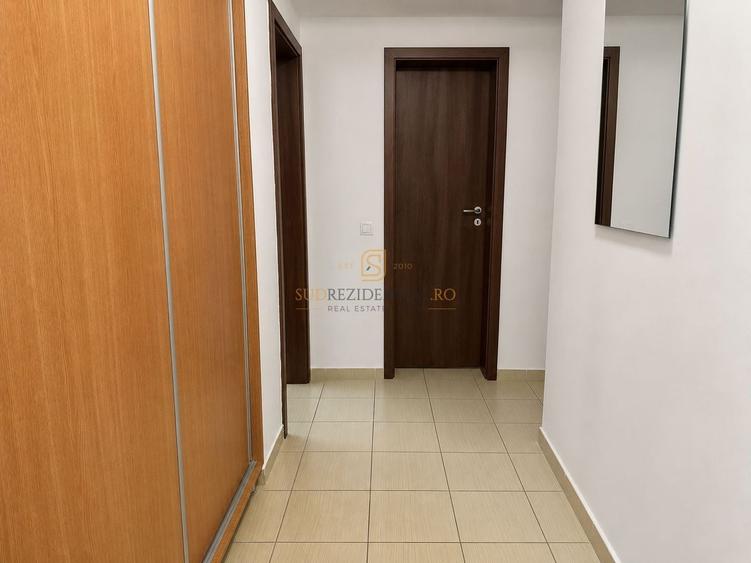 Apartament cu 2 camere semidecomandat, mobilat în Est