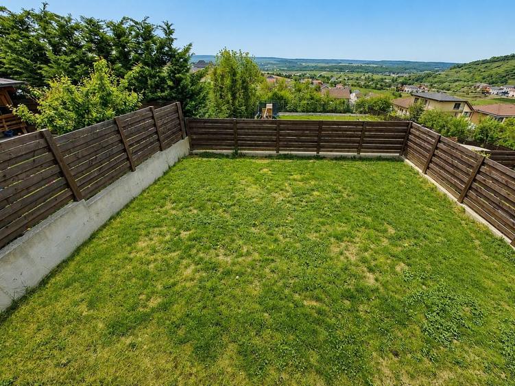 Duplex cu 4 camere cu Canalizare în Dezmir