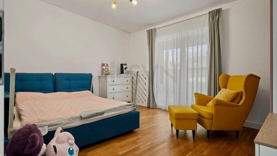 Casă individuală cu 5 camere cu Teren 300 Mp în Pipera