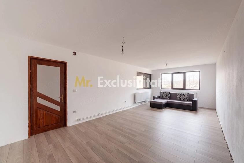 Casă cu Teren 4563 Mp în Central