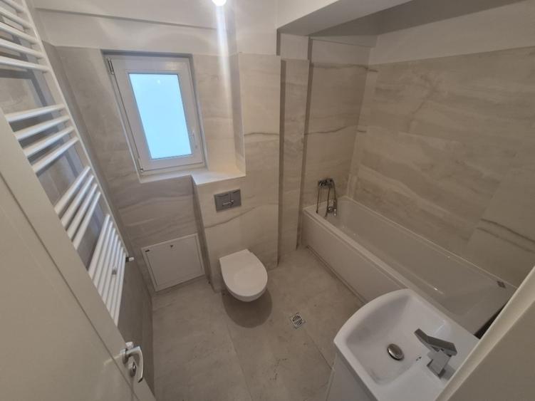 Apartament cu 2 camere decomandat în Semicentral