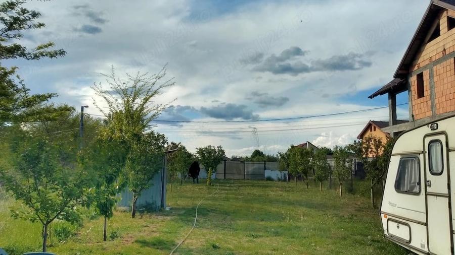 Teren de 471 mp, în Cârcea