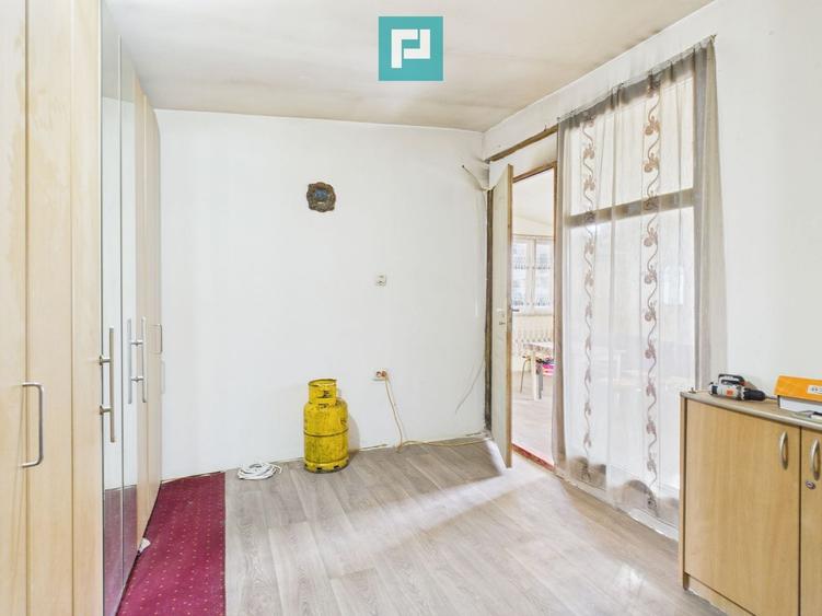 Casă individuală cu 3 camere cu Canalizare în Galșa