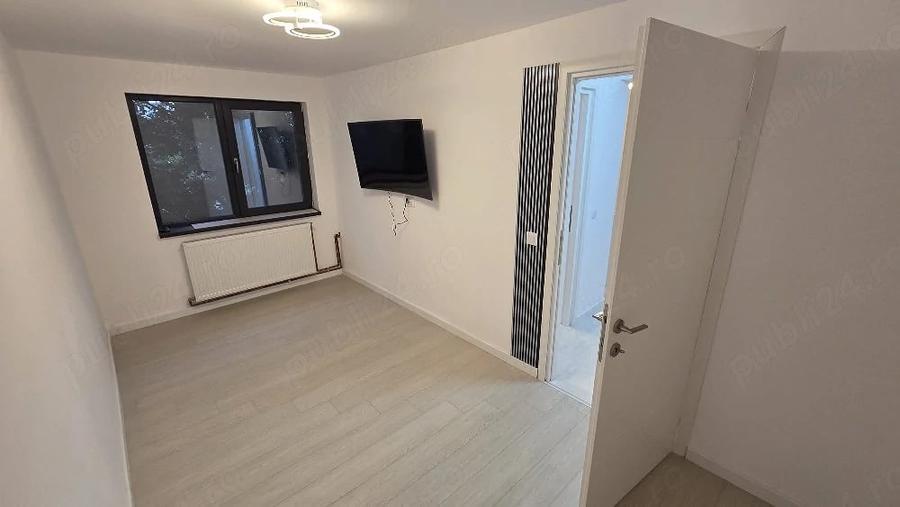 Garsonieră decomandată în Gojdu