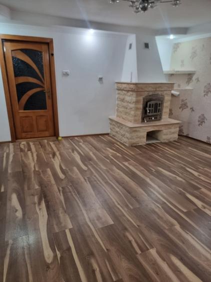 Casă individuală cu 6 camere cu Canalizare în Iaslovăț