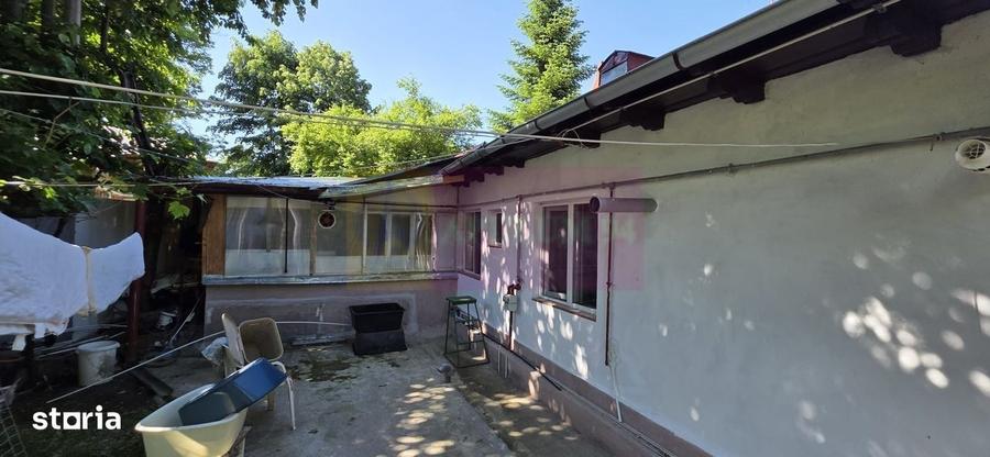 Casa de vanzare cu 5 camere in Mislea - 2