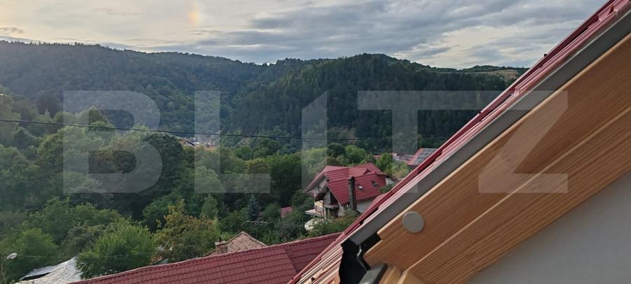 Casă individuală cu 3 camere cu Canalizare în Schei